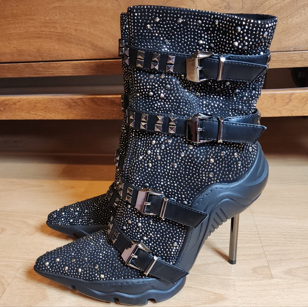 Azalea Wang Embellished Stud Stilleto Black Silver Booties Women's Size 8